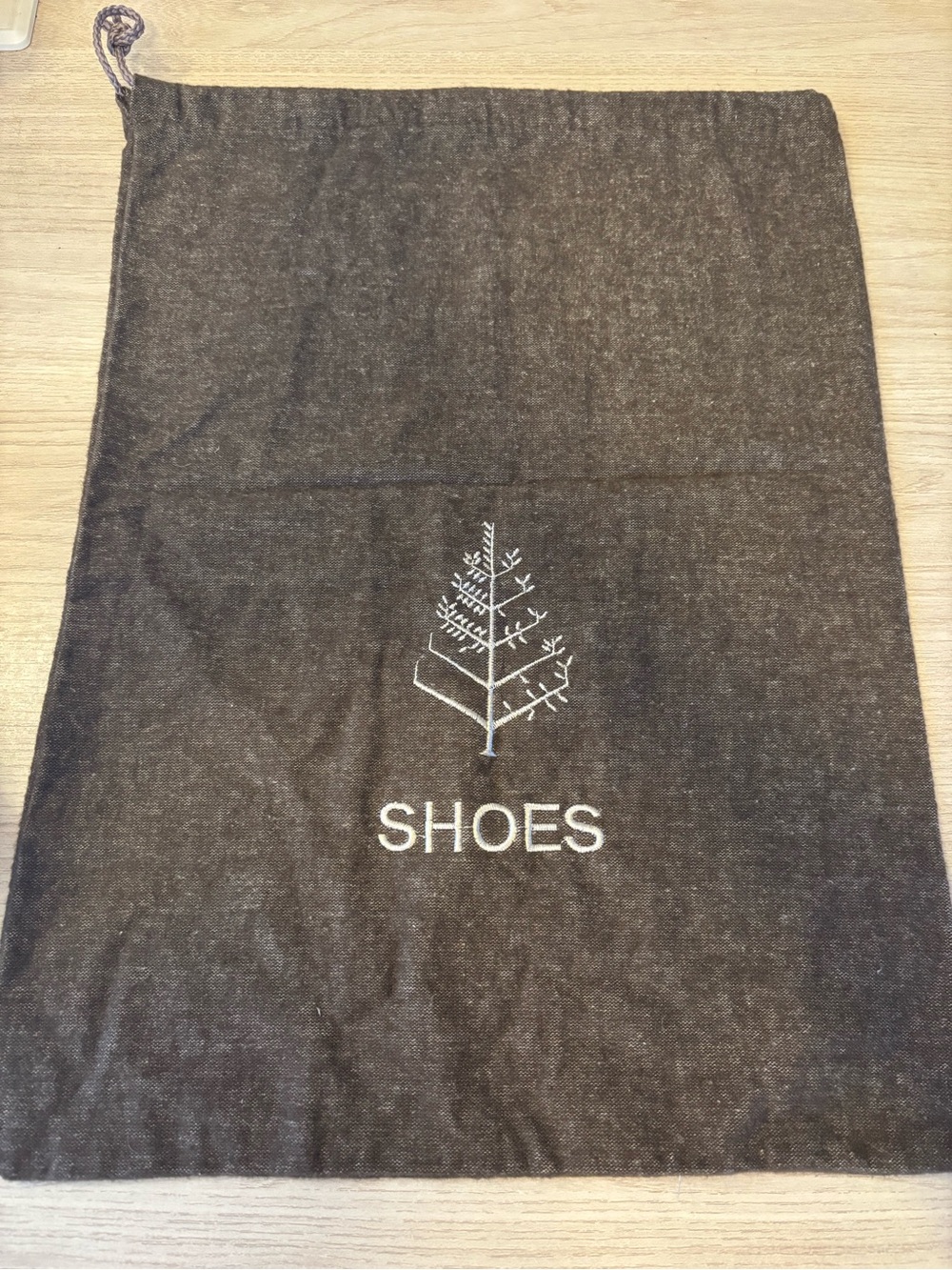 Four Seasons Hotels & Resorts Embroiderd Logo Memorabilia Drawstring Shoe Bag